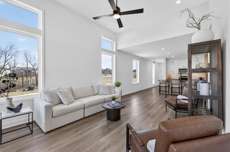 9307 Aminda St, Lenexa, KS 66227