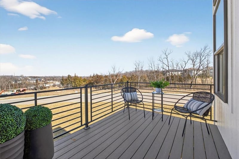 9307 Aminda St, Lenexa, KS 66227