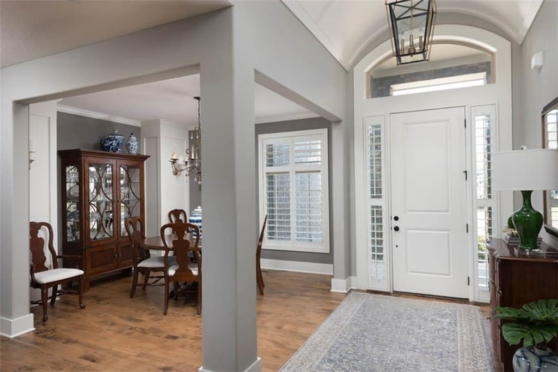 16132 Monrovia St, Overland Park, KS 66221