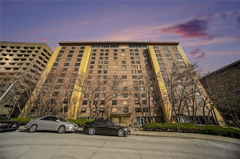 600 E 8th St #4N, Kansas City, MO 64106