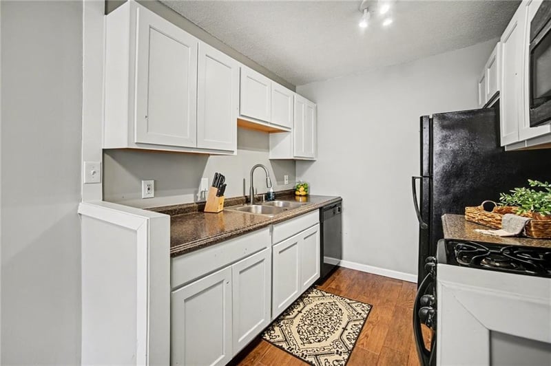 600 E 8th St #4N, Kansas City, MO 64106