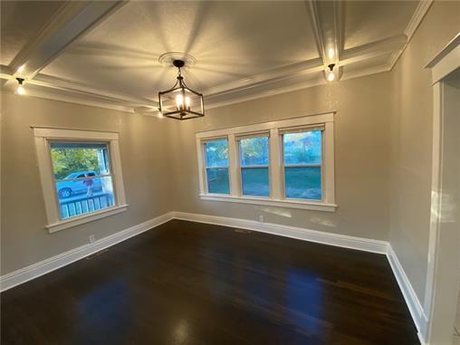 4041 Euclic Ave, Kansas City, MO 64130