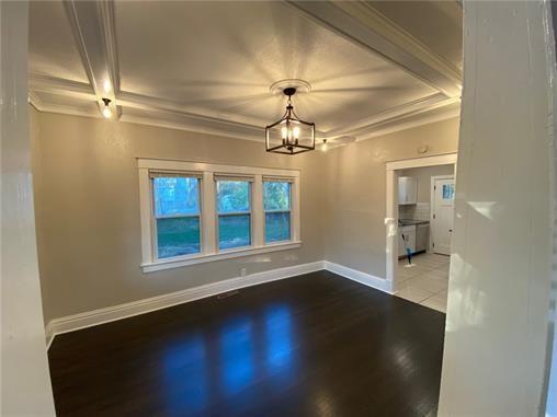 4041 Euclic Ave, Kansas City, MO 64130