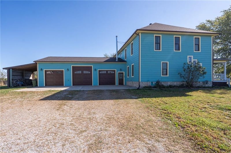 3019 Pawnee Rd, Ottawa, KS 66067