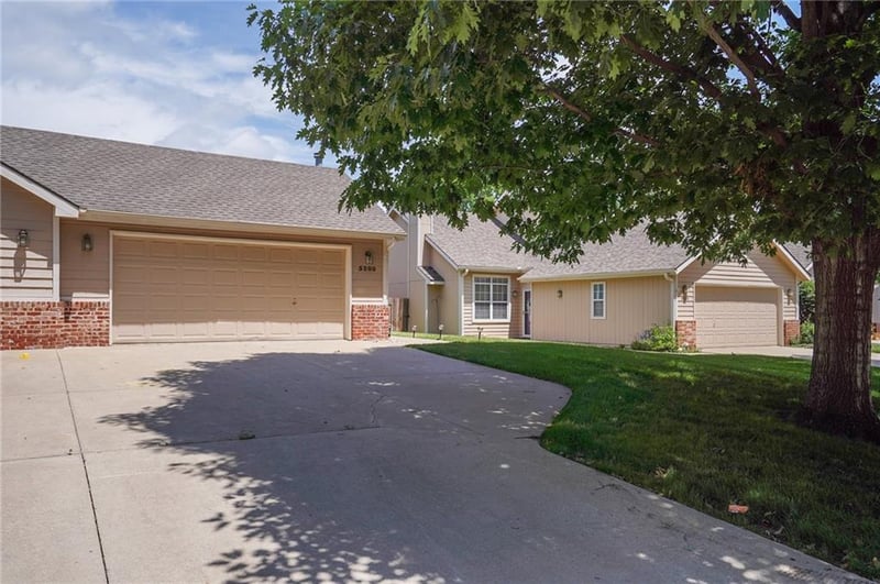 5200 Congressional Pl, Lawrence, KS 66049