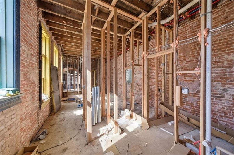115 13th St, St Joseph, MO 64501