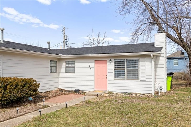 104 Sunrise Dr, Belton, MO 64012