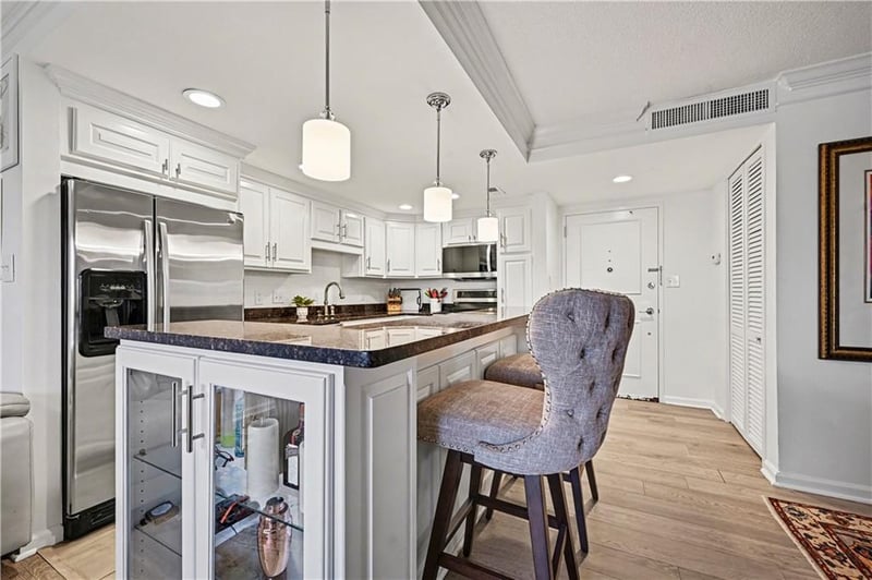 4545 Wornall Rd #610, Kansas City, MO 64111