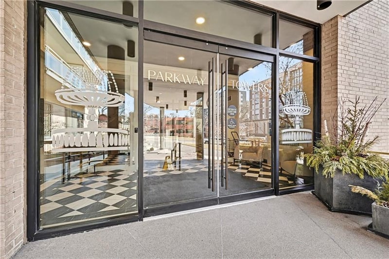 4545 Wornall Rd #610, Kansas City, MO 64111