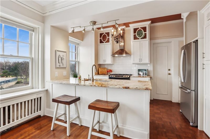 4618 Warwick Blvd #6F, Kansas City, MO 64112