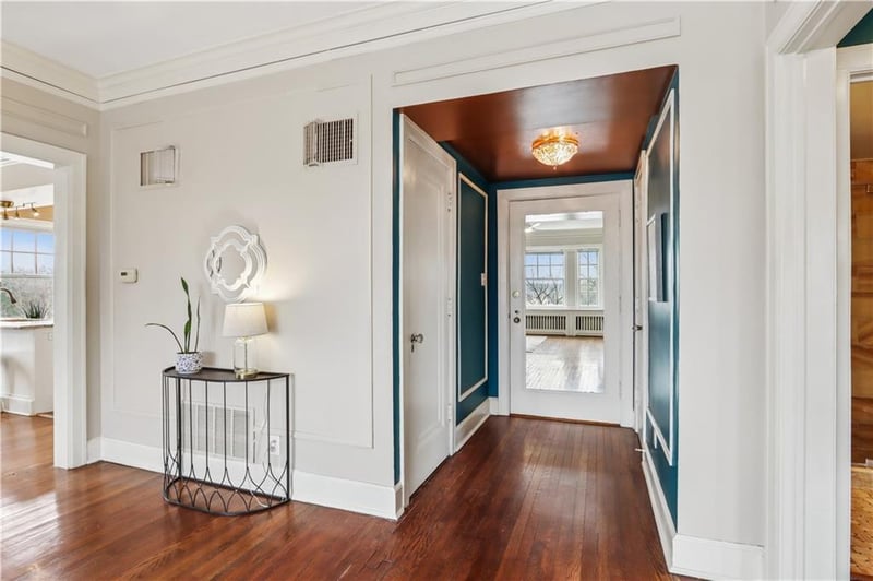 4618 Warwick Blvd #6F, Kansas City, MO 64112