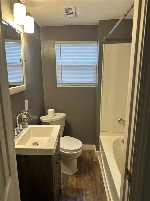 8510 Grandview Ln, Overland Park, KS 66212