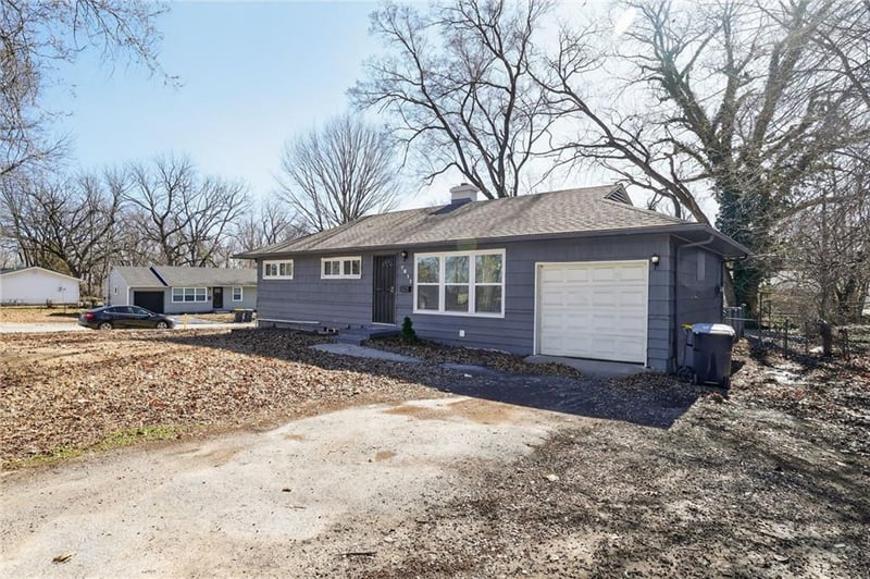 7611 107th St, Kansas City, MO 64134