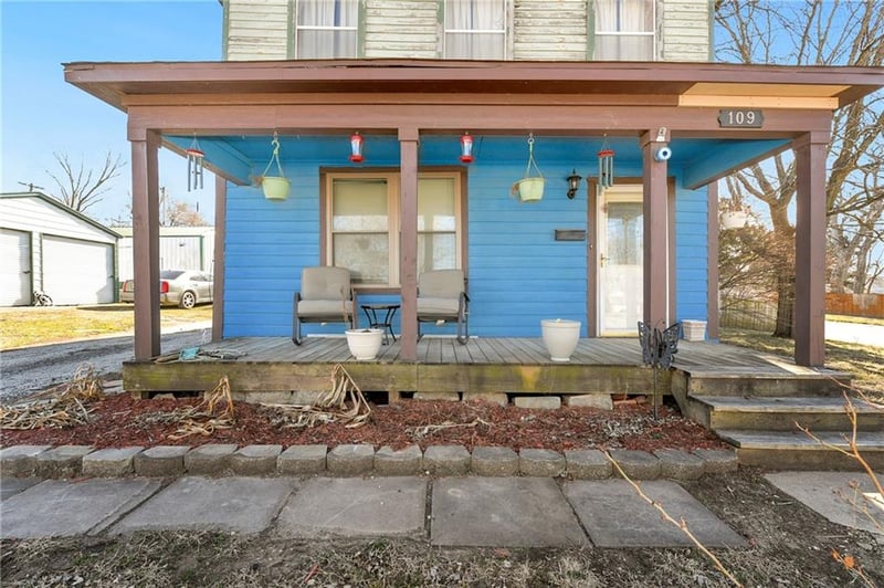 109 Miami St, Paola, KS 66071