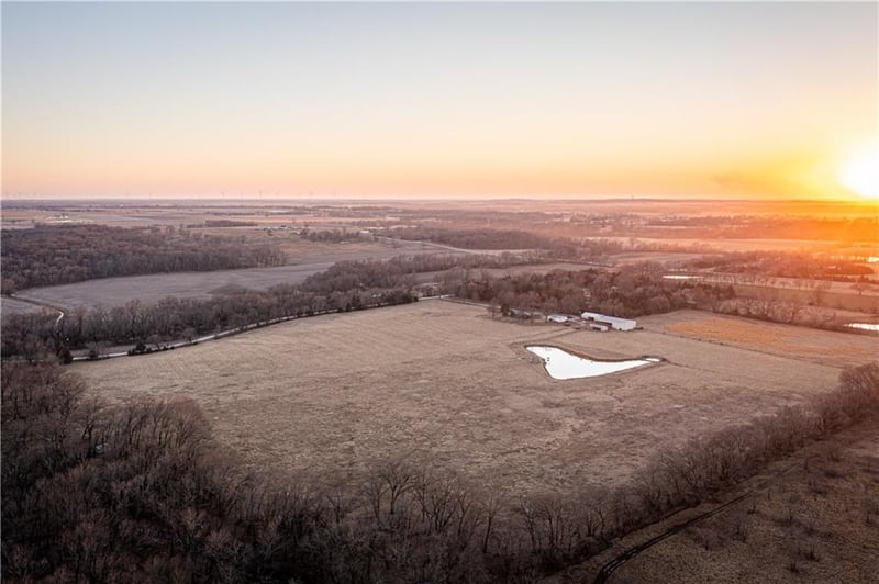 6260 183rd Rd, Chanute, KS 66720