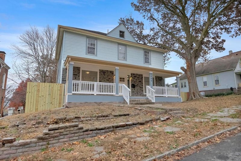 1407 Felix St, St Joseph, MO 64501