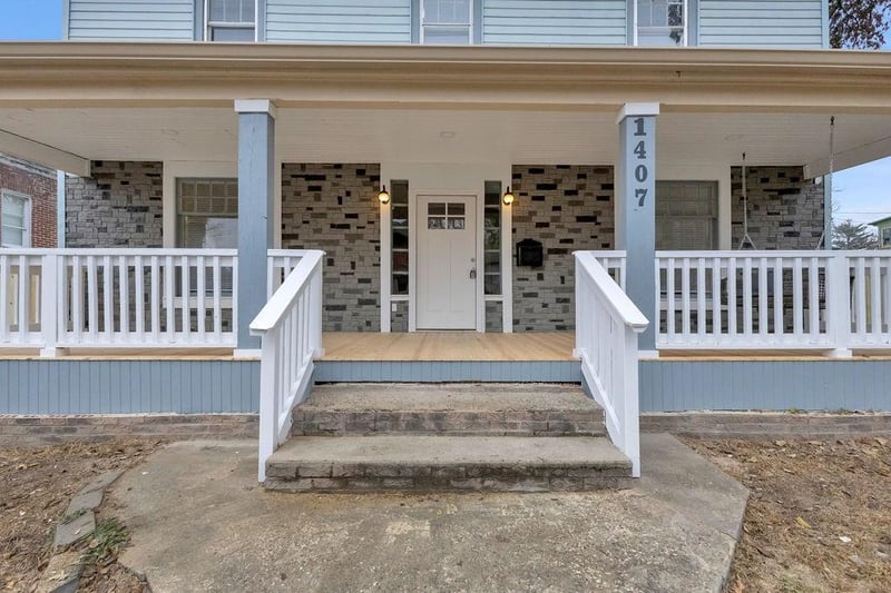 1407 Felix St, St Joseph, MO 64501