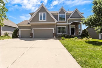 9409 N Laurel Ave, Kansas City, MO 64157