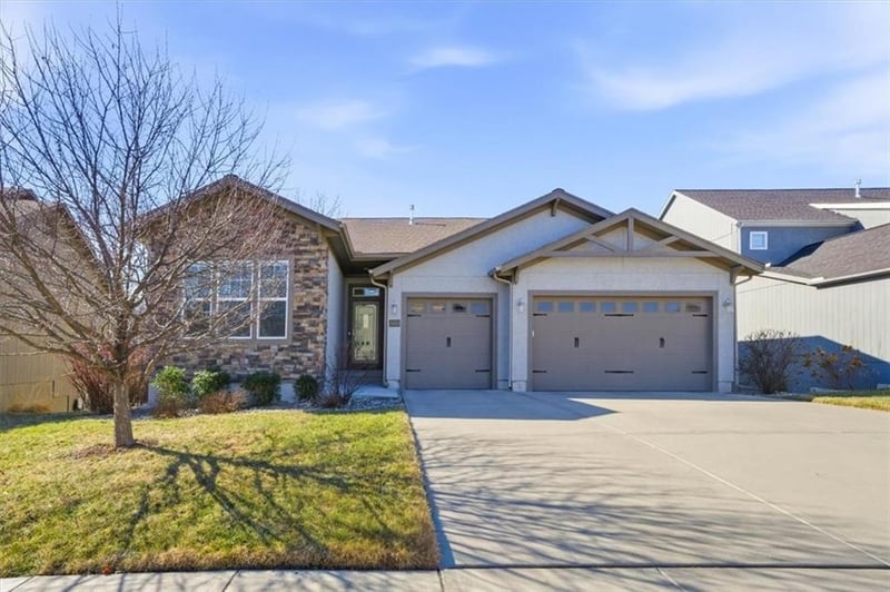 8005 NE 80th Ter, Kansas City, MO 64158