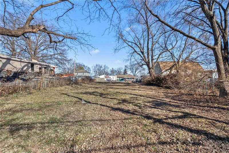 8122 Paseo Blvd, Kansas City, MO 64131