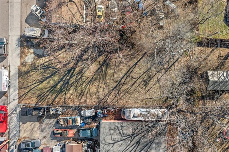 8122 Paseo Blvd, Kansas City, MO 64131