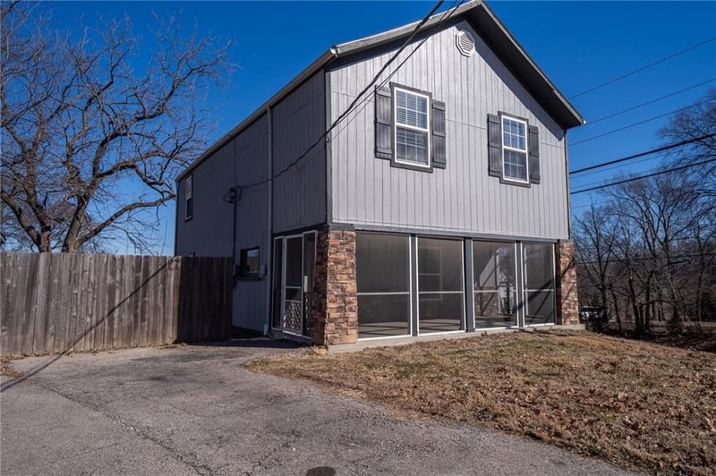 2922 81st St, Kansas City, KS 66109