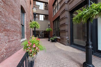308 W 8th St #401, Kansas City, MO 64105