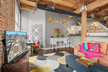 308 W 8th St #401, Kansas City, MO 64105