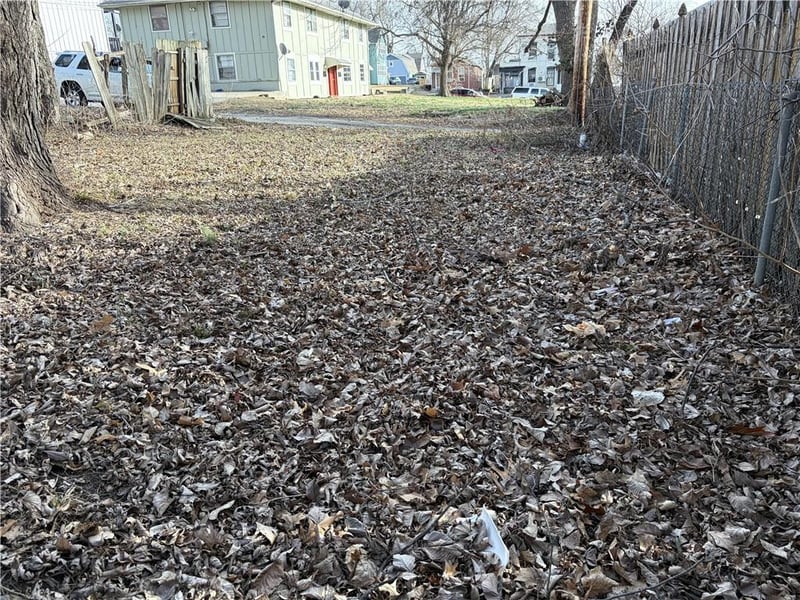 317 Pottawatomie St, Leavenworth, KS 66048