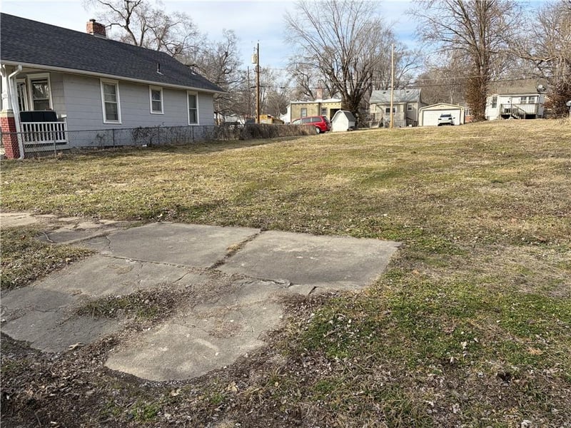826 Osage St, Leavenworth, KS 66048