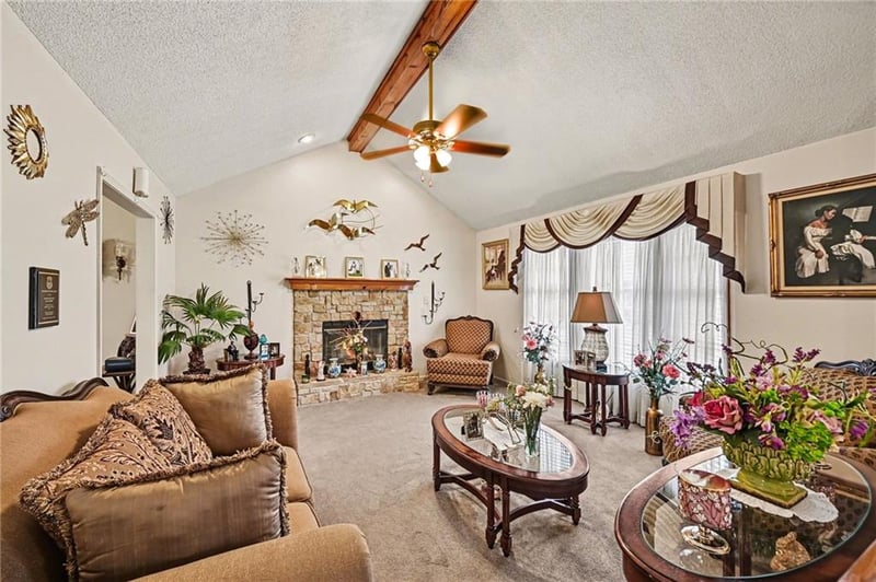 8704 Cleveland Ave, Kansas City, KS 66109