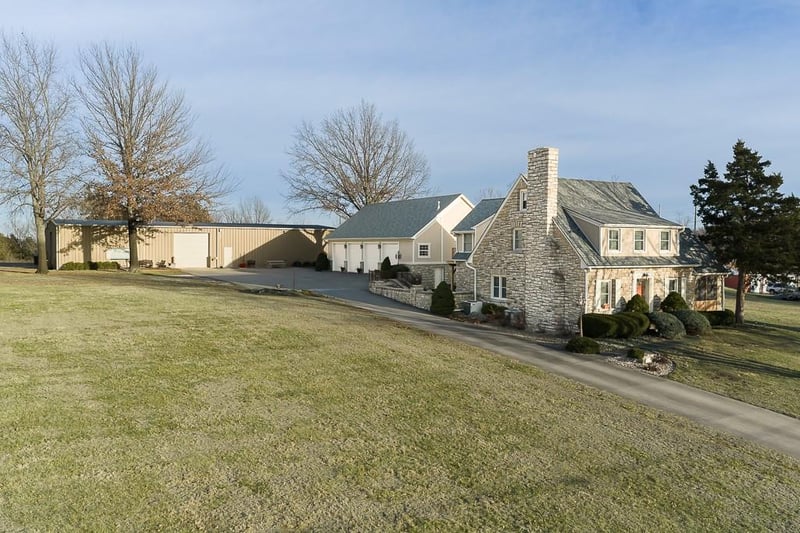 2217 99th St, Kansas City, KS 66109