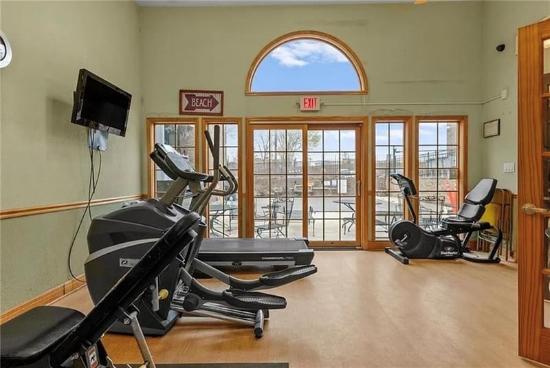 4056 Warwick Blvd #7, Kansas City, MO 64111