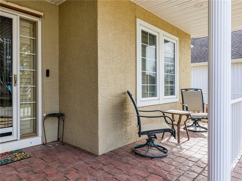 4729 Soldier Dr, Lee's Summit, MO 64082