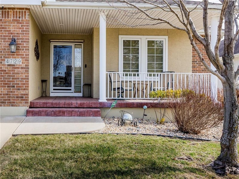 4729 SW Soldier Dr, Lee's Summit, MO 64082