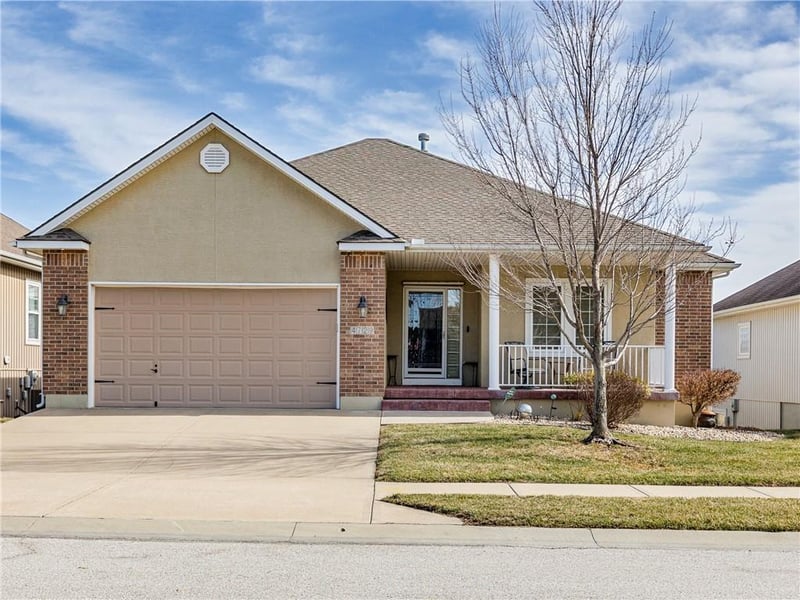4729 SW Soldier Dr, Lee's Summit, MO 64082