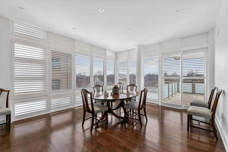 4950 Central St #405, Kansas City, MO 64112