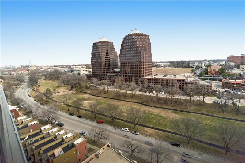 4545 Wornall Road Unit #1104 N/A, Kansas City, MO 64111