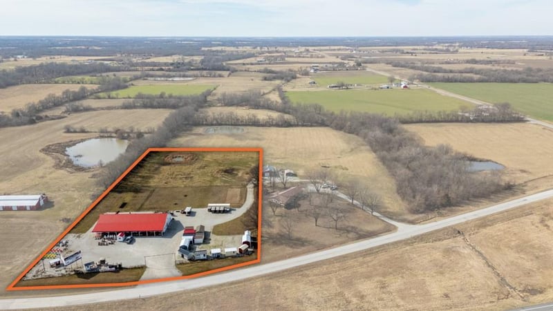 581 First Tract 2 Ln, Lamar, MO 64759