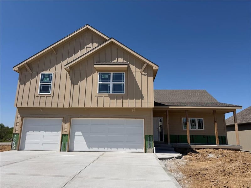 7045 Yulich Ct, Parkville, MO 64152
