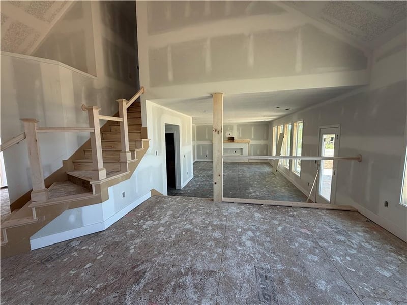 7045 Yulich Ct, Parkville, MO 64152