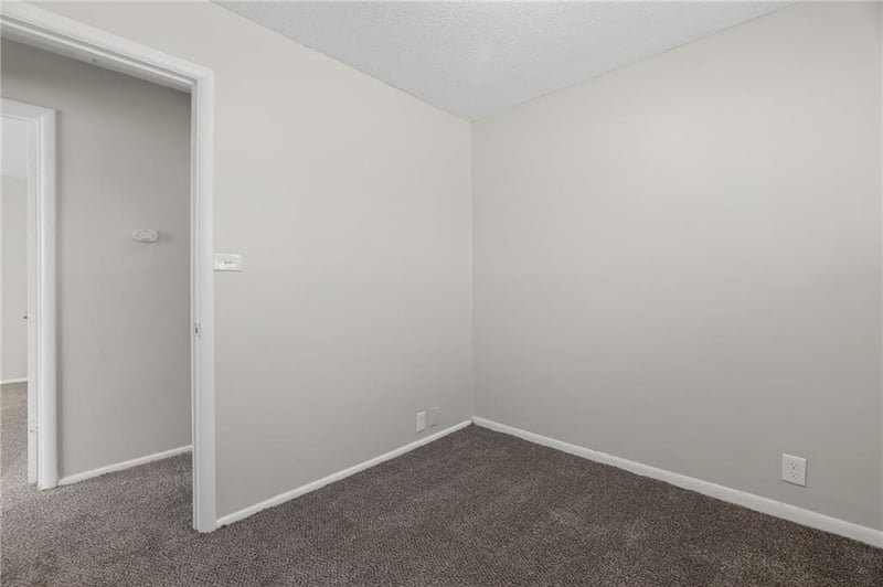 11346 Sycamore Ter, Kansas City, MO 64134