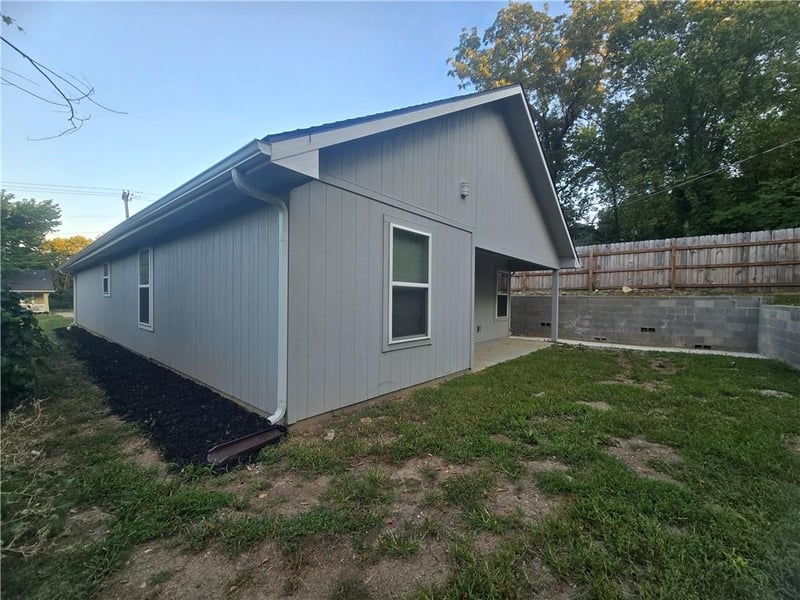 4939 Woodland Ave, Kansas City, MO 64130