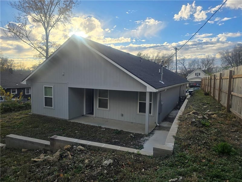 4939 Woodland Ave, Kansas City, MO 64130