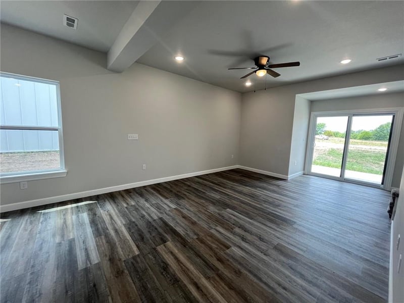 356 D 85 Rd, Warrensburg, MO 64093