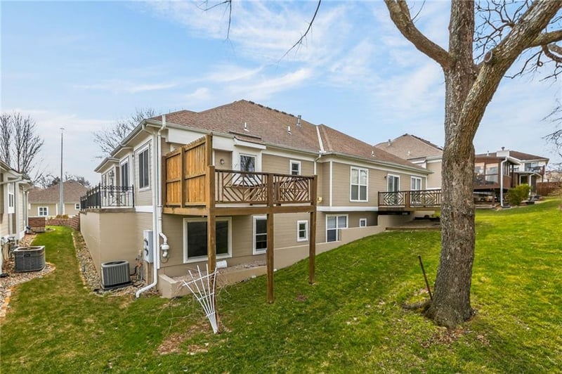 3700 Bolger Ct, Independence, MO 64055