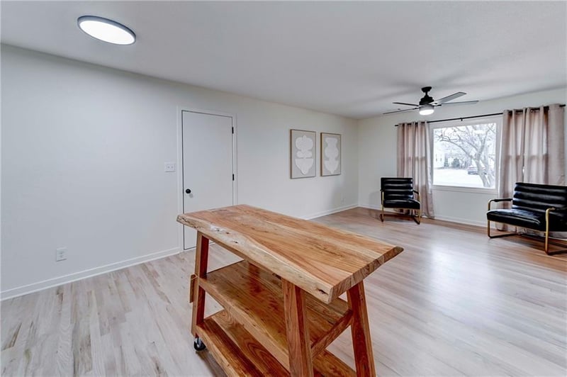 7306 Maple St, Overland Park, KS 66204