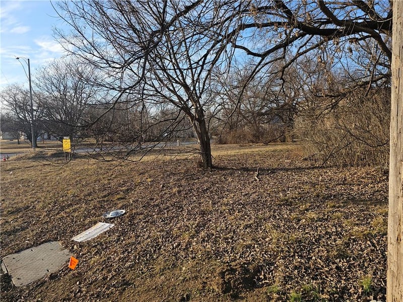 6684 151st St, Overland Park, KS 66223