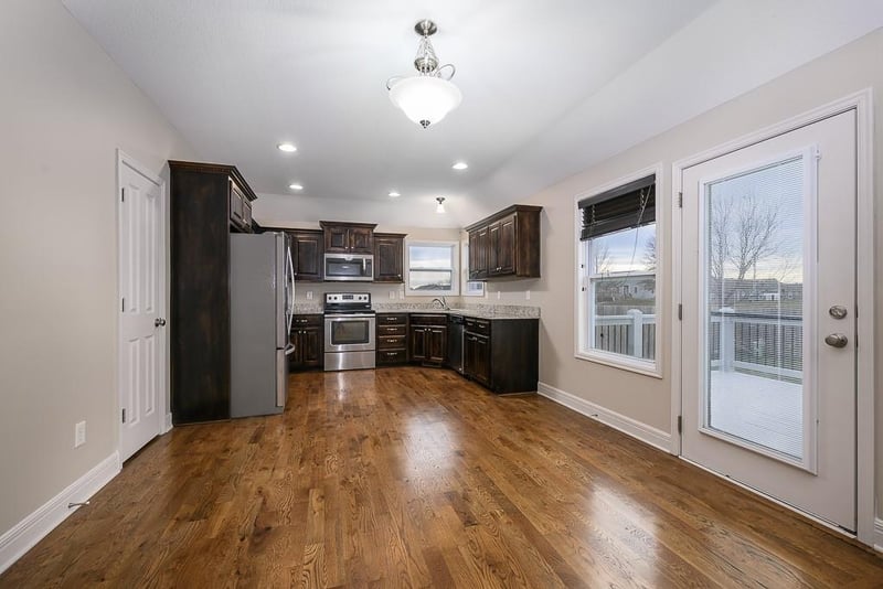23576 235th St, Leavenworth, KS 66048