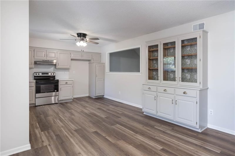 9627 Wayne Ave, Kansas City, MO 64155